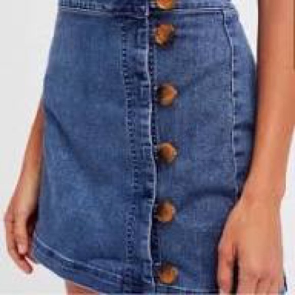 FINAL PRICD DROP Free People Little Daisies Blue Denim Button Front Mini Skirt - Picture 3 of 7